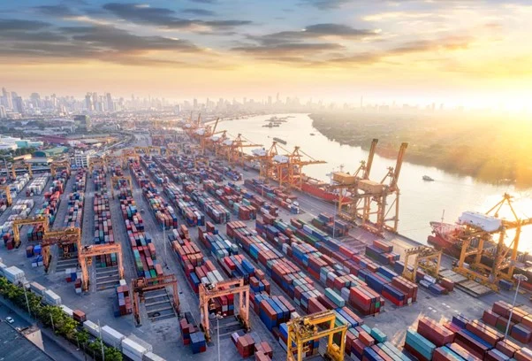 Tedarik Zinciri Sorunları 2025: İşletmenizi Hangi Riskler Bekliyor?